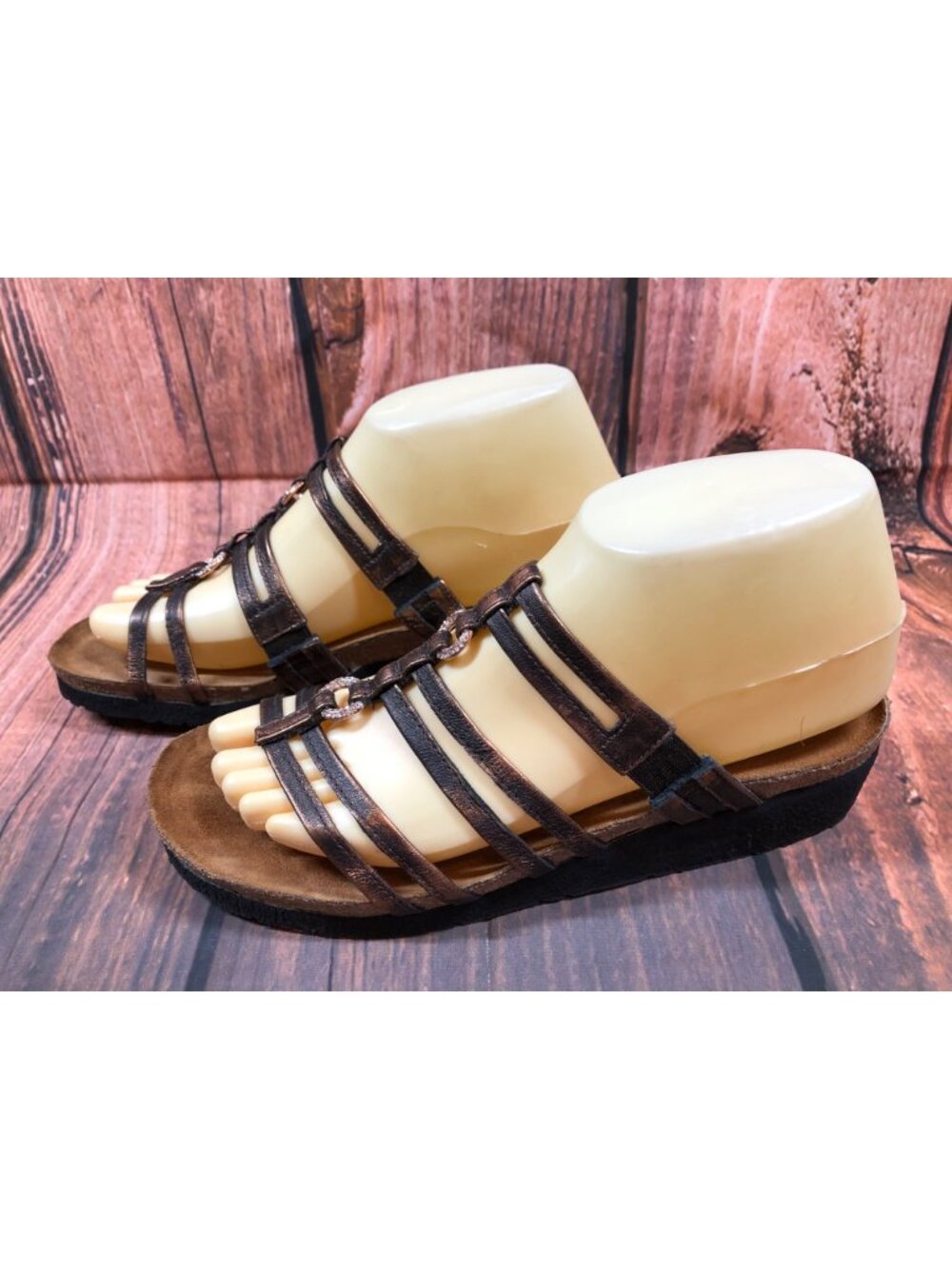 Naot Metallic Leather Rhinestone Strappy Sandals Slides Womens 39 / 8 (3x6)